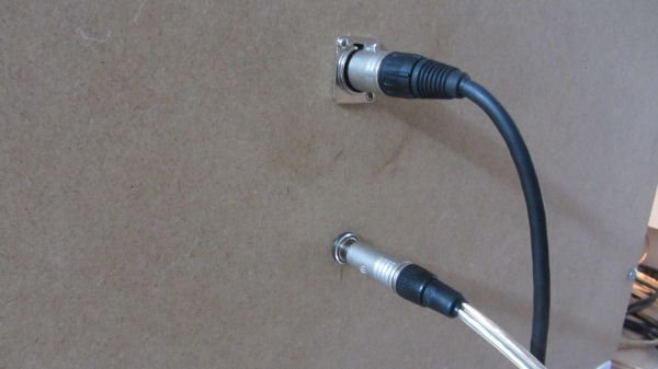 Vue sur les câbles extérieurs